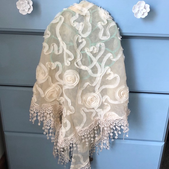 Shawl Scarf - Picture 6 of 6